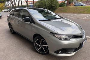 Toyota Auris 1.8 hybrid 5 porte €13.500