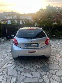 PEUGEUT 206