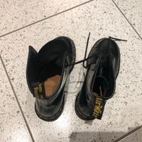 STIVALE DR. MARTENS TG. 37