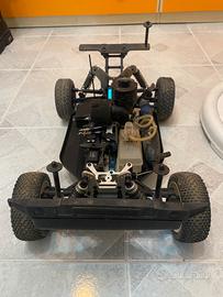 auto a scoppio fuoristrada