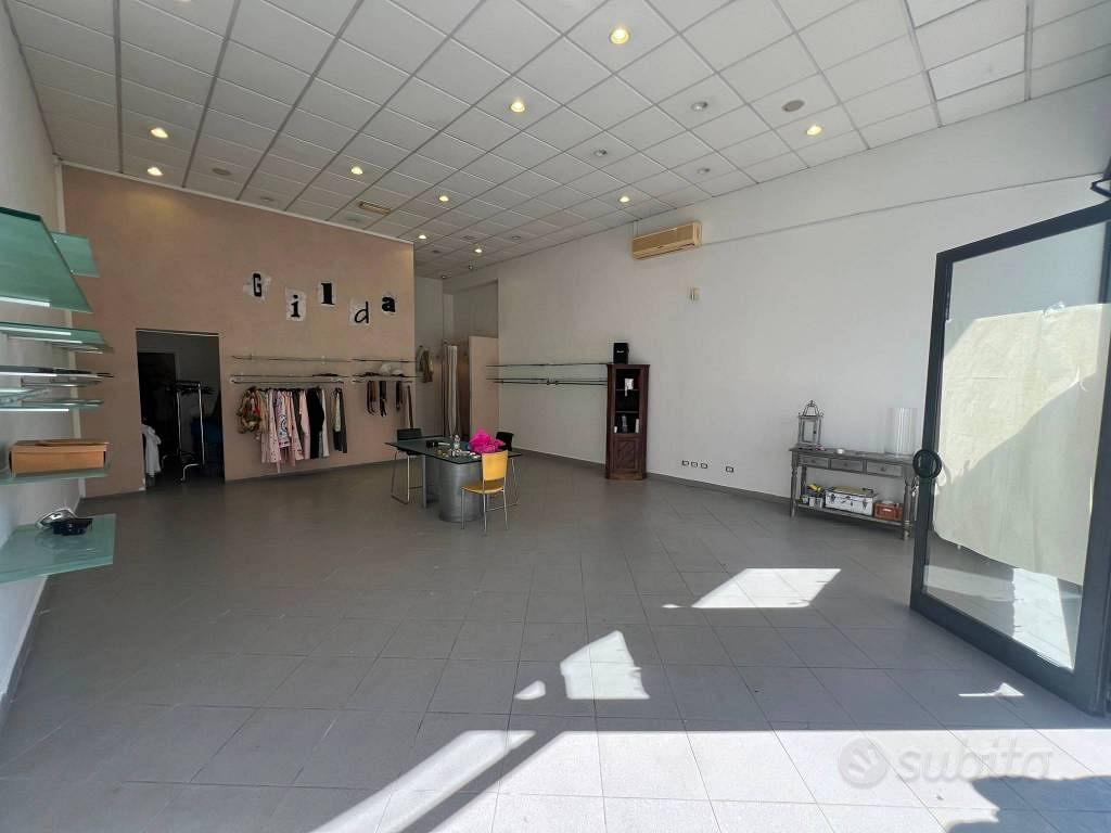 Immobile di 84 m² con 2 locali a Campi Bisenzio - Vista 3