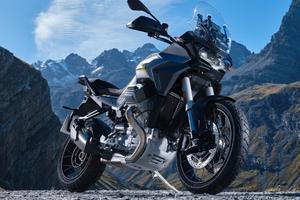 MOTO GUZZI STELVIO