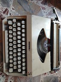 macchina da scrivere 