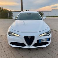 ALFA ROMEO GIULIA 2.2 JTDM 136CV AT8 SUPER 