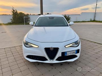 ALFA ROMEO GIULIA 2.2 JTDM 136CV AT8 SUPER 