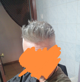 Taglio uomo gratuito - Barbiere in formazione