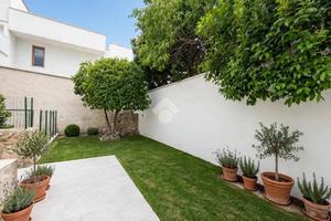 CASA INDIPENDENTE A RACALE