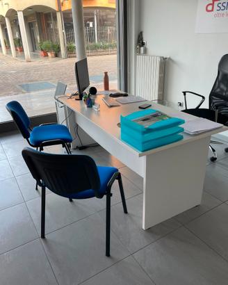 Piccolo Arredo da Ufficio