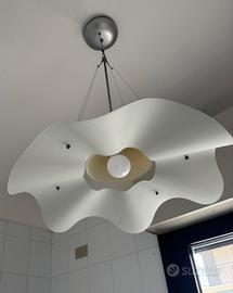 Lampadario in vetro satinato bianco
