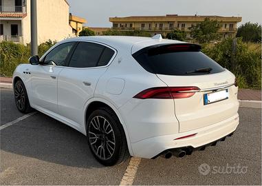 Maserati Grecale 2.0 Mhev 300cv GT iva esposta