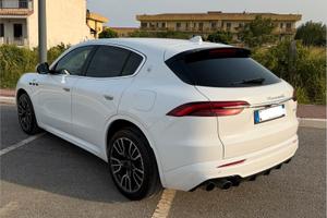 Maserati Grecale 2.0 Mhev 300cv GT iva esposta