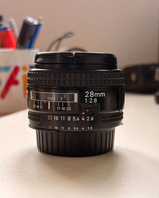 Nikkor 28mm AF-D f/2.8