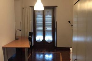 Corso Spezia, camera singola con bagno, a 100m dal