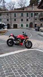Ducati Streetfighter V4s