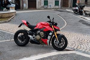 Ducati Streetfighter V4s