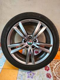 USATO Cerchi + gomme 17 per alfa romeo