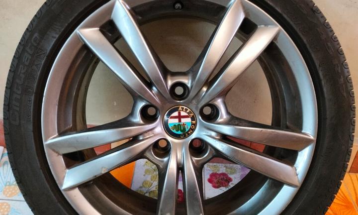USATO Cerchi + gomme 17 per alfa romeo