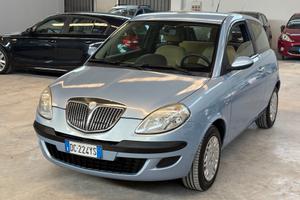 Lancia Ypsilon 1.2 Oro Bianco