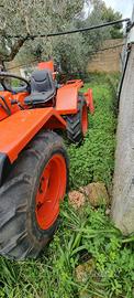 attrezzi per trattore attacco tre punti.