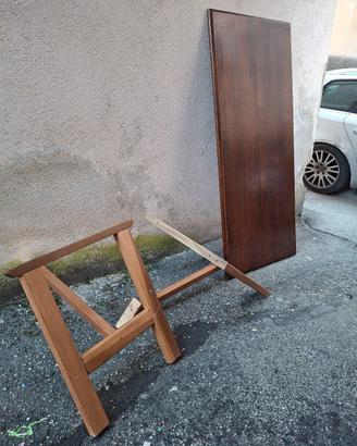 tavolo  in legno naturale 
