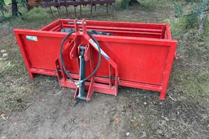 Cesta ribaltabile per trattore