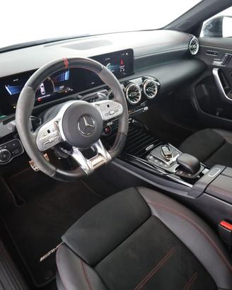 MERCEDES-BENZ CLA sse Coupé 35 AMG 4Matic