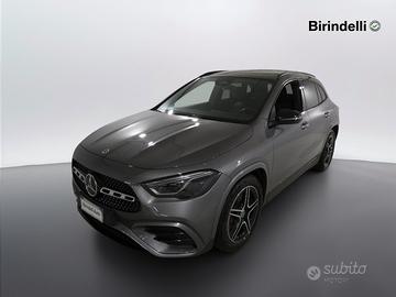 MERCEDES-BENZ GLA (H247) - GLA 200 d Auto