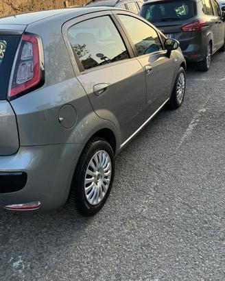 Fiat punto 1.2 benzina 69 CV del 2011