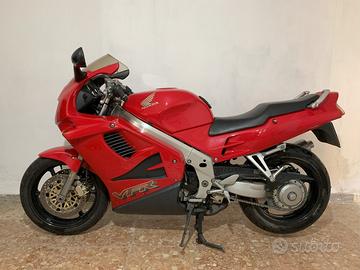 Honda VFR 750 - 1997