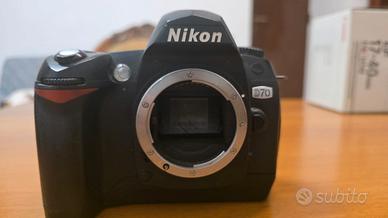 Nikon D70- fotocamera non funzionante per ricambi
