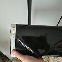 Pochette elegante colore  nero lucido
