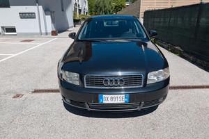 Audi A4 1.9 TDI 130cv (2001)-incidentata-marciante