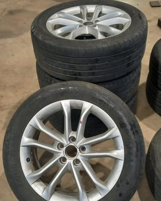Gomme e cerchi audi Q3