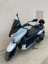 X-Max 250