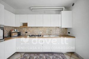 Appartamento di 89 m² con 3 locali e box auto a Mo