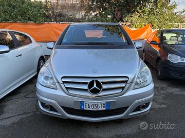 Mercedes-benz B 180 NGT BlueEFFICIENCY Premium