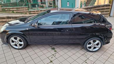 Opel Astra Gtc 1.600 Benzina
