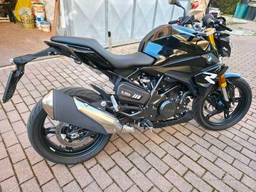 BMW G310 R 2024 km.4900 Patente A2
