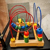 Giocattolo sensoriale in legno