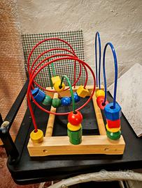 Giocattolo sensoriale in legno