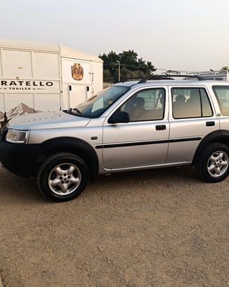 FREELANDER 1 SERIE BMW