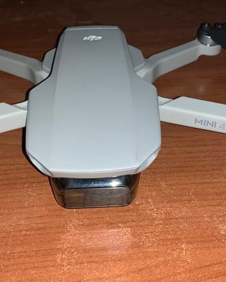 Drone dji mini 4k con 2 batterie