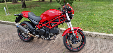 Ducati monster 695