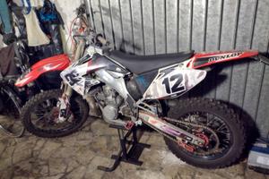 Honda cre 250 enduro