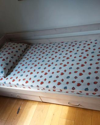 Letto Flexa con due cassetti e materasso