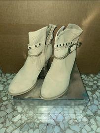 Stivali da donna con tacco