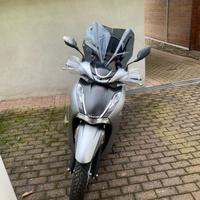 SH 350 sport 2023 impeccabile