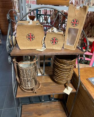Cesteria, vimini, giunco, bambù e rattan