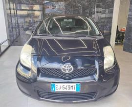 TOYOTA Yaris 1.0 3 porte Sol (Garanzia 12 Mesi)