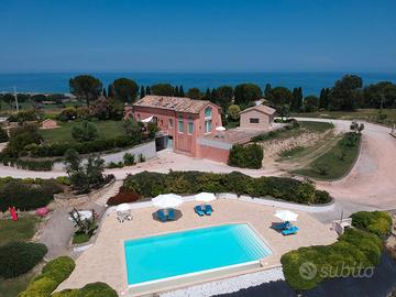 Villa esclusiva con piscina